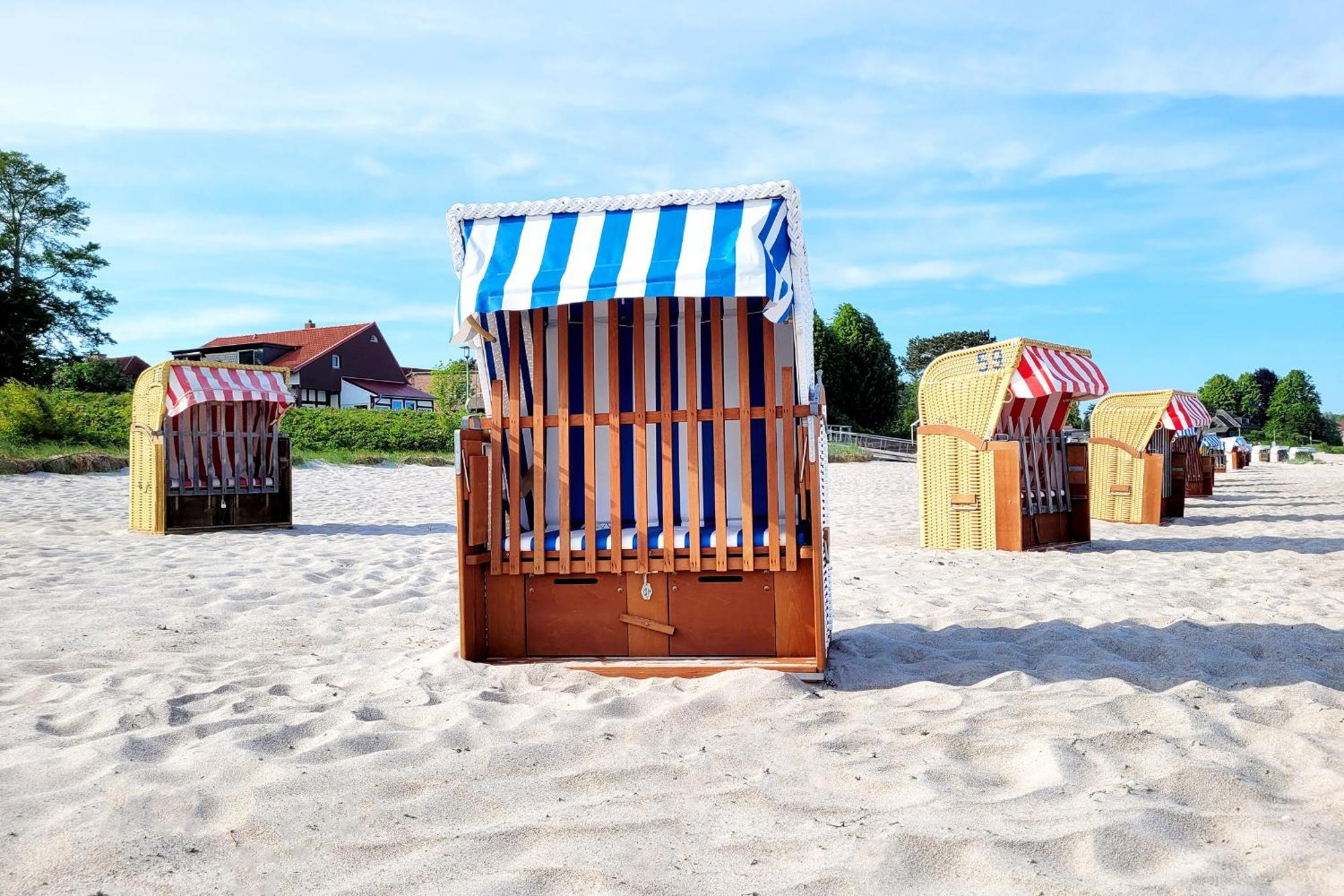Hochwertige Ferienwohnung In Ruhiger Lage Mit Eigener Terrasse Und Parkplatz, Nur 7 Gehminuten Zum Strand Entfernt - Hoher Schlafkomfort Dank Boxspringbett Scharbeutz Dış mekan fotoğraf